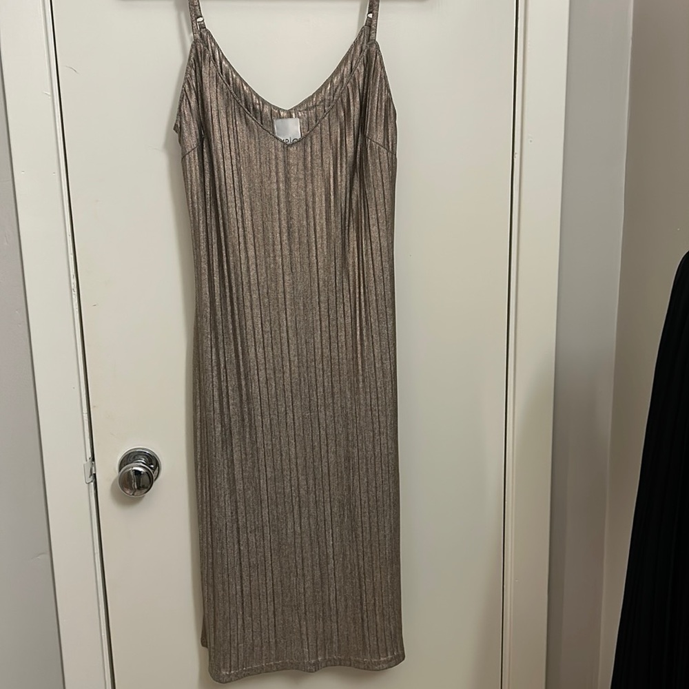 Gorgeous gold shimmer dress